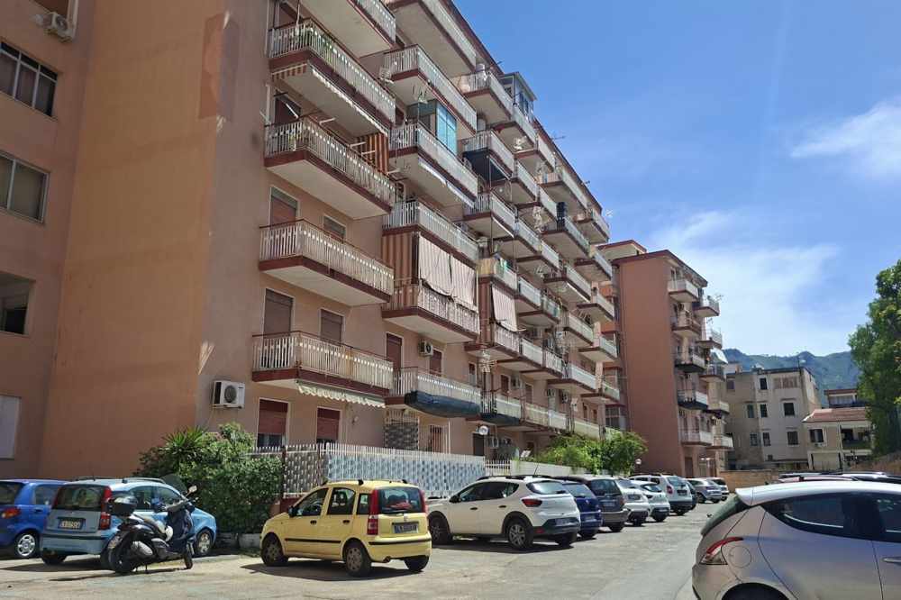 4 Vani con Posto auto in residence
