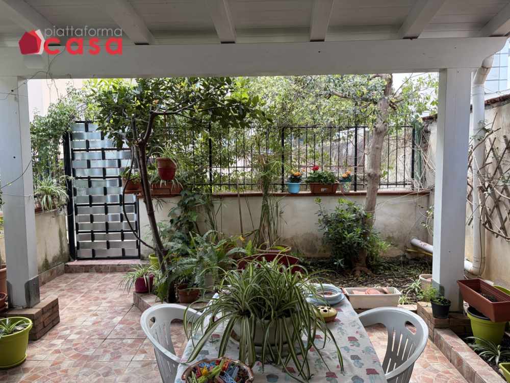 Zona Pallavicino – Appartamento 3 vani con spazio esterno privato