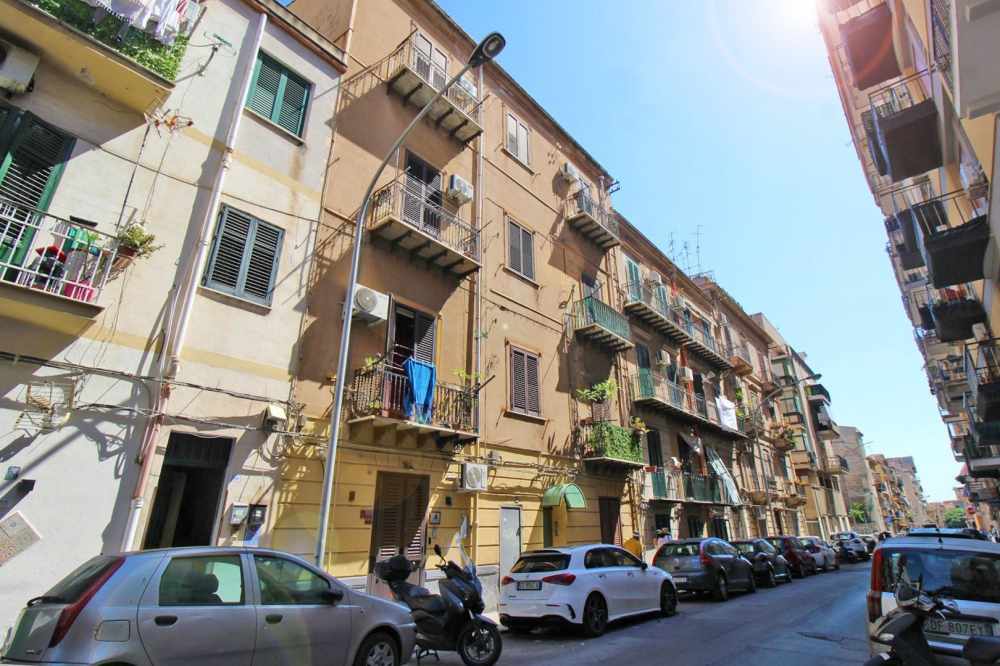 Trilocale ristrutturato zona Zisa